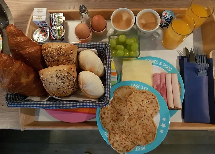 Beach Bed and breakfast 3*