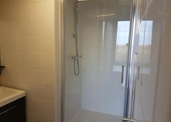 Beach לינה וארוחת בוקר